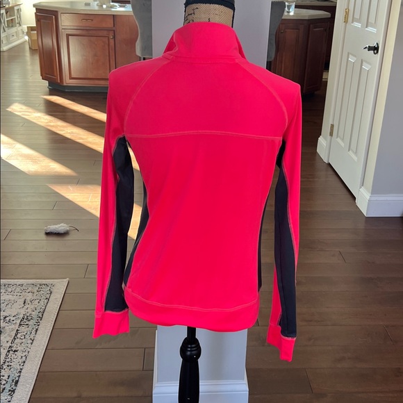 PINK Victoria's Secret Women's bright pink and black Zip Top small - Picture 4 of 5